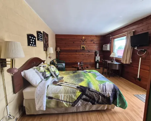 Chateau Lodge Hotels in Ogle County