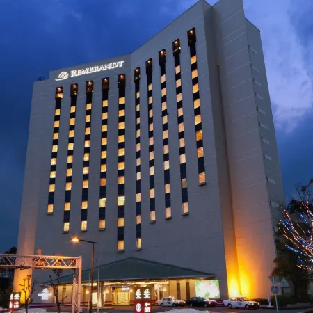 Rembrandt Hotel Oita Отели рядом с достопримечательностью «Оита Ховер терминал»