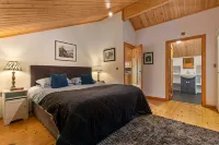 The Bluebell - Luxury Lodge with Hot Tub - Jacuzzi