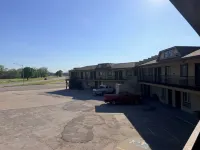 Regal Inn Coffeyville KS US 169 - parcheggio