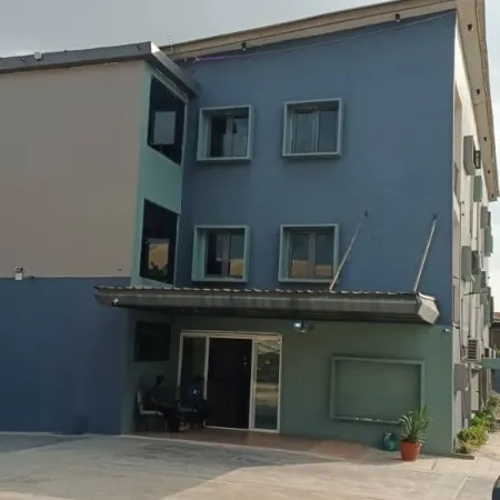 Edo Global Hotel & Suites