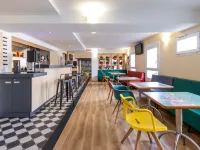 ibis Rochefort - Quầy Bar