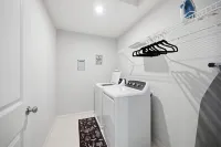 Midway Bloom - Brand-new Home! - 3-Star