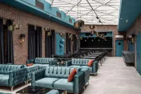 Richmond Hotel - parking