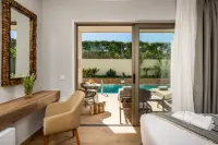 Oasis Luxury Suites - Villas