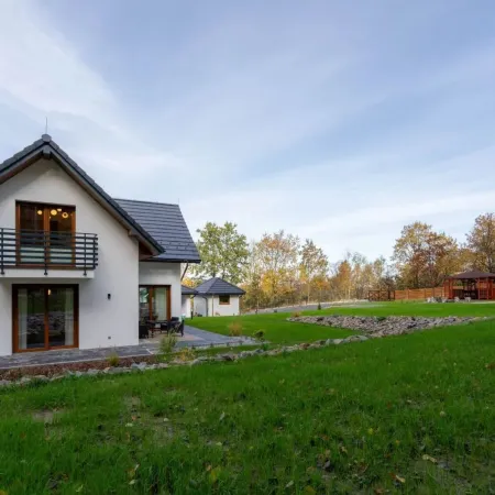 Large Holiday Villa With Garden, Sauna and Jacuzzi