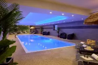 Zenitude Ferney-Voltaire - Swiss Apparthotels - Pools