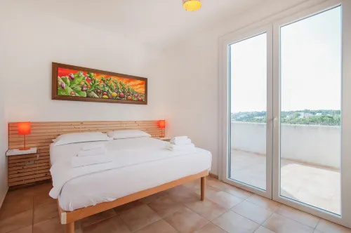 Apartment with Pool and Panoramic Terrace - pet friendly