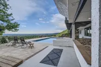 Private Retreat in Boulder with Fabulous Views - バルコニー