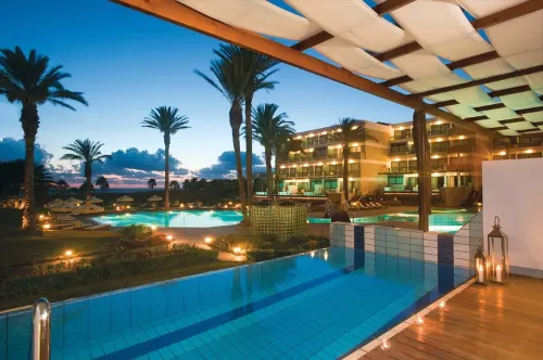 Constantinou Bros Asimina Suites Hotel - vasca da bagno