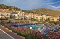 Elios Hill - Infinity Pools