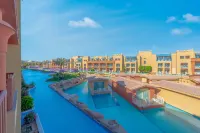 Titanic Palace Families and Couples Only - Lãng mạn