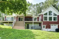 Hot Tub + Fire Pits: Waterfront Lake Anna Escape! - 3-Sterne