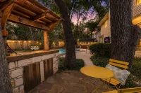 Cowboy Cove Pool - Hot Tub - Arcade - Games - Homestays