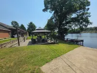 Upstate Waterfront Retreat 4000 sq ft with 2 Kitchens!!! - Gym