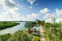Fairfield Inn & Suites Marathon Florida Keys - Kolam Renang