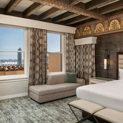 Courtyard by Marriott San Diego Downtown Hotels near Gaslamp Quarter
