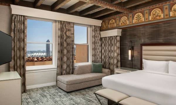 Courtyard by Marriott San Diego Downtown