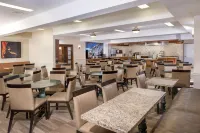 Ayres Hotel Anaheim - que admiten mascotas