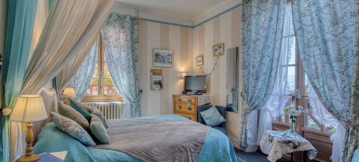 Les Cygnes Hotels in Haute-Savoie