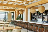 SpringHill Suites Jacksonville Beach Oceanfront - bar