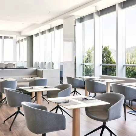 AC Hotel Santiago Cenco Costanera