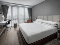 Four Points by Sheraton Flushing Hotels near Flushing Meadows