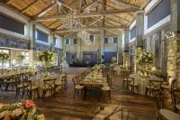 Hotel Drover, Autograph Collection - Parking