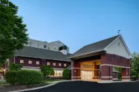 Homewood Suites by Hilton Lansdale - parking