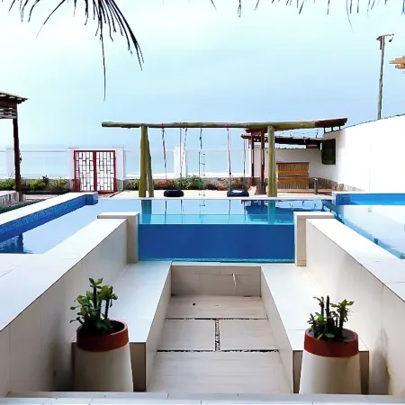 The Seaside Club Ghana