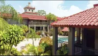 Red Roof PLUS+ & Suites Tampa- Busch Gardens - parkir