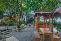 Ratu Roso Resort - Homestays