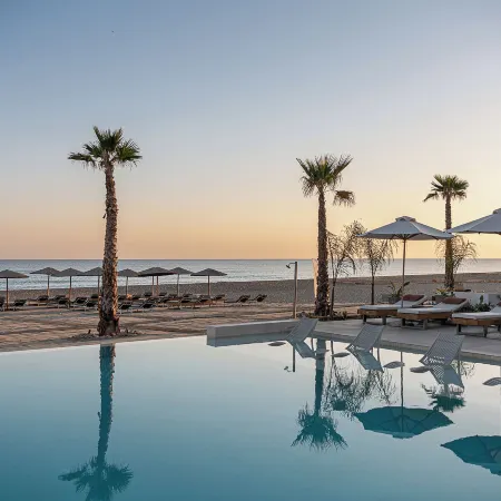 Iperion Beach Hotel