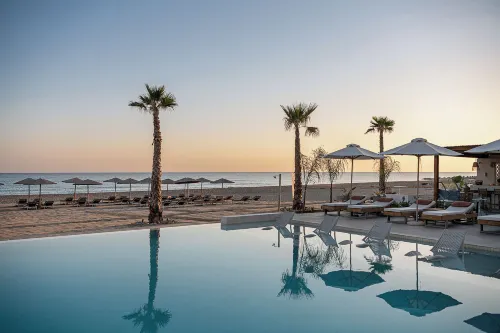 Iperion Beach Hotel - parking