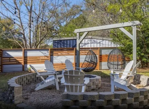 Washington House: Steps to Dwtn; Backyard oasis with fire pit/pool table/games - Boutique