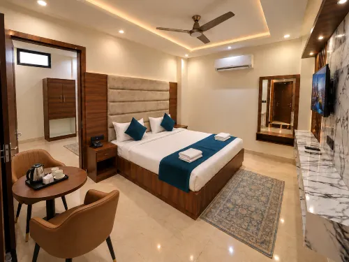 Hotel Dev Vilas , Agra - balkon