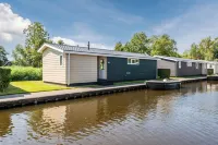 Cozy Chalet with Sloop in Giethoorn - chambre d’hôtes