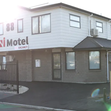 Uni Motel