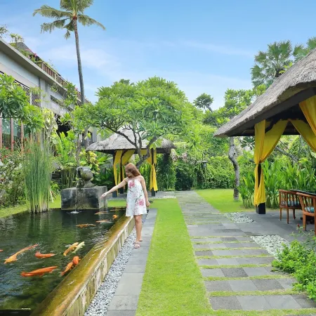 Legian Beach Hotel