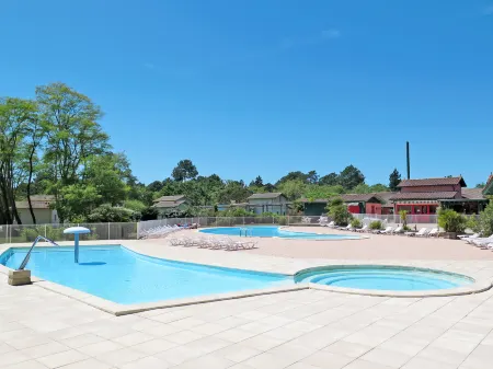 Les Rives de Saint Brice Отели рядом с достопримечательностью «Palm'Arès»