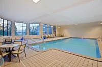 Hampton Inn Sault Ste. Marie - Pools