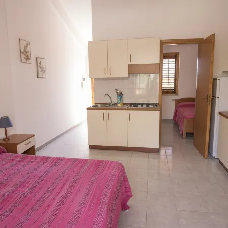 Case Vacanza Renella 3 Beds: Balcony, Wifi, Self-Catering, 200mt from the Sea