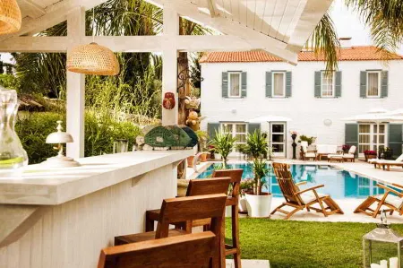 Beyevi Alaçatı Отели рядом с достопримечательностью «Alacati Surf Paradise Club»