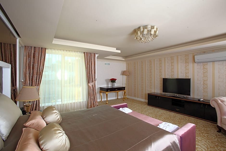 Royal Arena Hotel & Resort Spa