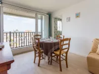 Les Colombieres Hotels near Camping Vagues Océanes - Le Bellevue