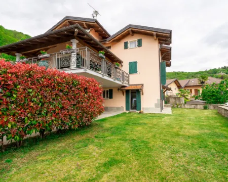 Federica Hotels in Viggiona