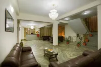 New Ambika International Hotels in Manali