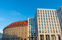 Leonardo Royal Hotel Nürnberg Отели рядом с достопримечательностью «Hans Sachs Platz and Hans Sachs Denkmal»