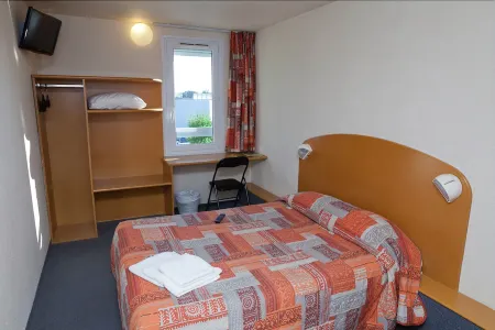 Glisy Hôtel Отели в г. Корби