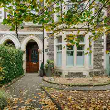 The Suite | Cardiff City Centre + Private Parking Hotel Exterior